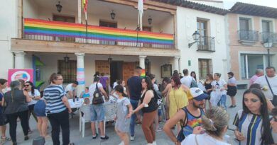 Esquivias celebra el primer Orgullo de La Sagra Esquivias celebra el primer Orgullo de La Sagra lleno de color y diversidad