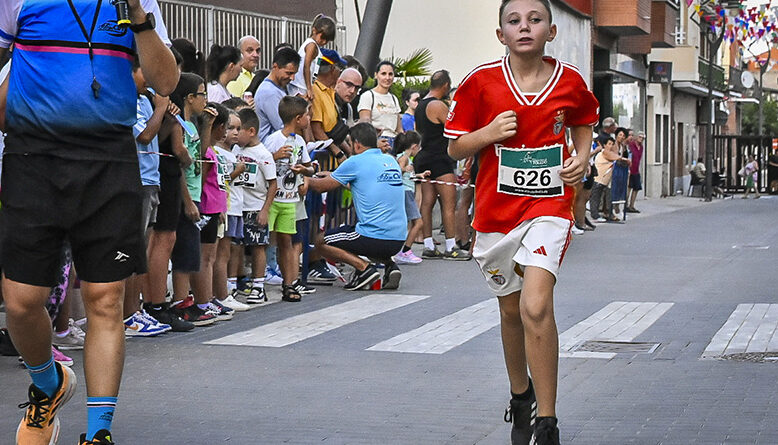 Carrera popular infantil pre-fiestas llenas de diversión en Villaluenga de la Sagra