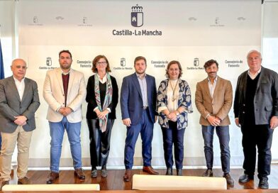 Reunión Ayuntamiento de Mocejón con consejero de Fomento para mejoras en la CM-4006