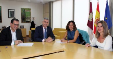 Los Gobiernos regional y municipal de Olías avanzan en proyectos en colaboración